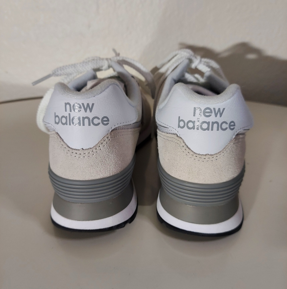 New Balance Classic 574 White/Bone Suede Casual Lace Up Sneakers WM Size US 9 - Picture 3 of 16